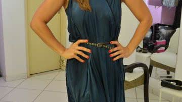 Imagem Ivete Sangalo brinca com os fãs em seu camarim