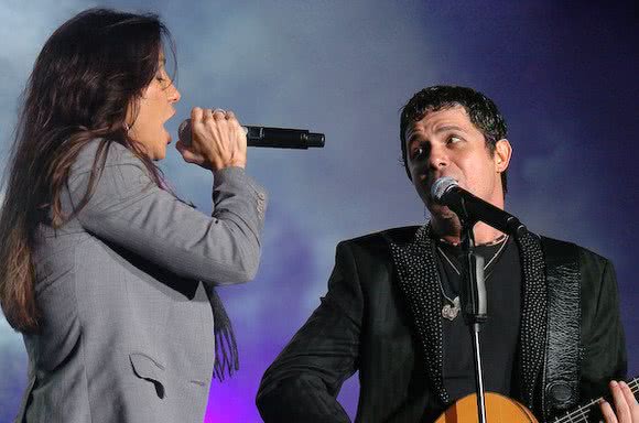 Imagem Ivete elogia Alejandro Sanz 