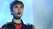 Imagem Justin Bieber torce o joelho durante show em SP