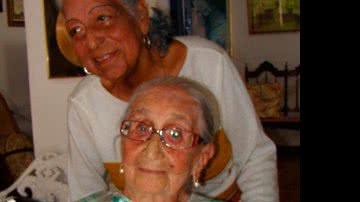 Imagem Morre irmã mais velha de Caetano e Bethânia