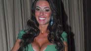 Imagem Nicole Bahls assume ser "burrinha"
