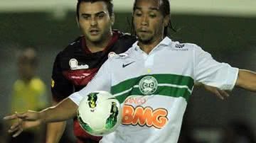 Imagem Ricardo Silva lamenta empate, mas mantém confiança