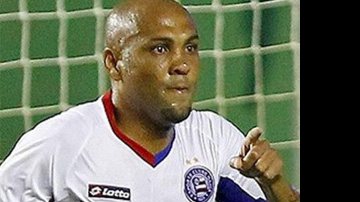 Imagem Souza volta contra o Grêmio e pede um pouco mais do time