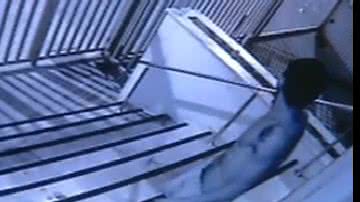 Imagem Câmera flagra homem invadindo prédio no Campo Grande