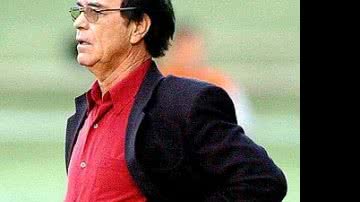 Imagem Lopes garante que fica no Vitória