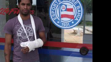 Imagem Ávine teria saído na mão com funcionário do Bahia