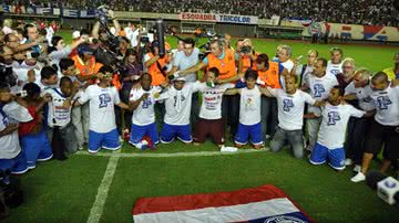 Imagem  13/11/2010 - O dia do renascimento do Bahia