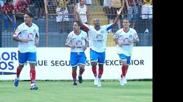 Imagem Bahia vence o Sport e é vice