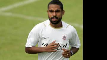 Imagem Bahia contrata ex-lateral do Corinthians