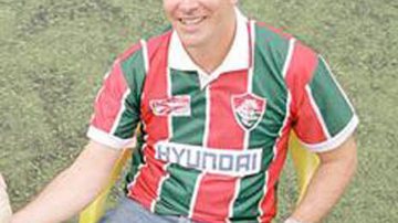Imagem Morre de câncer ex-ídolo do Fluminense