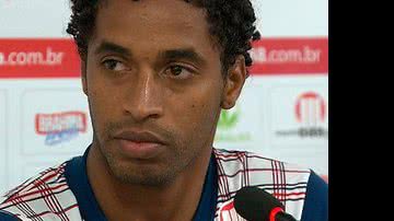 Imagem Ávine quer jogar contra o Santos