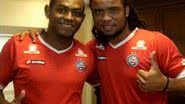 Imagem Carlos Alberto e Jobson jogam juntos após briga