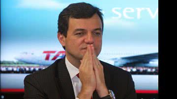 Imagem Líbano Barroso deixa comando da TAM