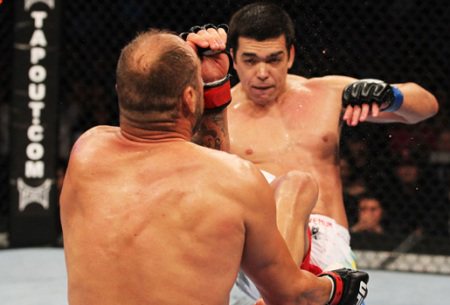 Imagem Baiano fará luta principal do UFC 140
