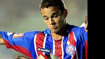 Imagem Morais sente a coxa e preocupa o DM do Bahia