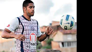 Imagem Reis e Thiego viajam para enfrentar Inter