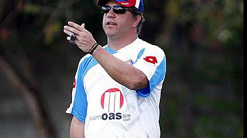 Imagem Técnico do Bahia passa por prova de fogo
