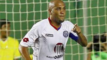 Imagem Souza fica fora do jogo com o Figueirense
