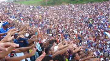 Imagem Tricolores se manifestam por arbitragem mais justa