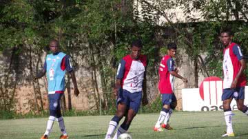 Imagem Bahia concentrado para estreia do Baianão