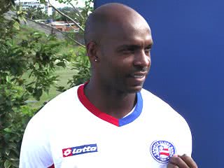 Imagem Bahia muda esquema para encarar o Flu