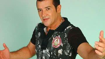 Imagem Beto Barbosa  no Forró do Piu-Piu