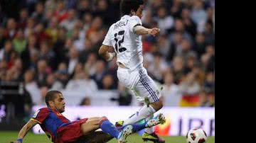 Imagem Daniel Alves: 'Marcelo disse que se jogou'