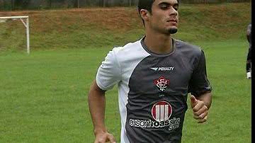 Imagem Vitória treina para encarar o Vasco