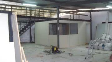 Imagem Sucom embarga obra no Caminho das Árvores e Itapuã