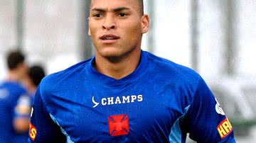 Imagem Angione confirma acordo com Titi