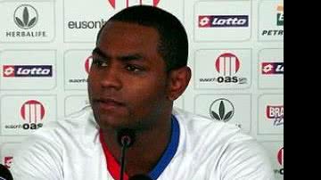 Imagem Jóbson só volta ao futebol em março de 2012