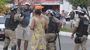 Imagem Jornalista é detido em Parada Gay de Itabuna