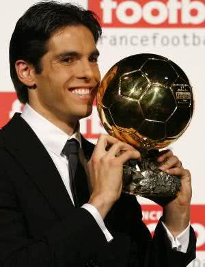 Imagem Kaká faz golaço em nova goleada do Real Madrid