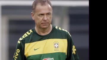 Imagem Mano Menezes anuncia pré-lista de 52 nomes para Londres