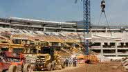 Imagem Reforma do Maracanã chega à metade
