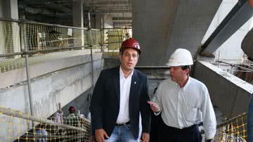 Imagem Marcelinho visita a nova arena: “Gostaria que a inauguração fosse num BaVi”