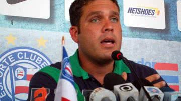 Imagem Presidente do Bahia confia na permanência de Souza
