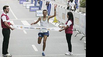 Imagem Marílson Gomes vence a São Silvestre