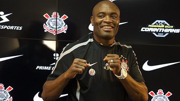 Imagem White descarta demissão de Anderson Silva 