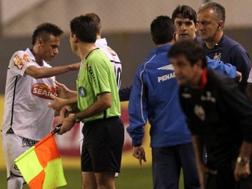 Imagem Neymar recebe punição