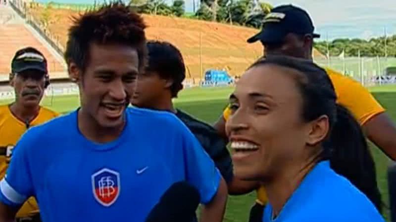 Imagem Neymar e amigos fazem a festa do torcedor em Pituaçu