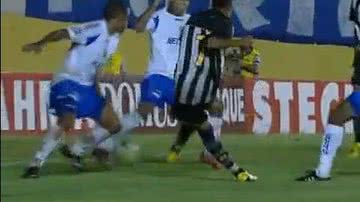 Imagem No Santos: Neymar assina contrato de R$ 3 milhões mensais