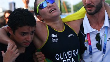 Imagem No limite, Pâmella Oliveira resiste e leva o bronze no triatlo