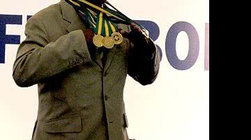 Imagem Pelé se torna hexacampeão