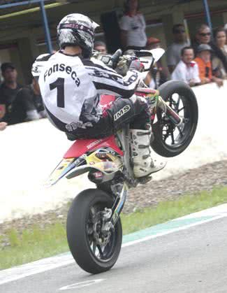 Imagem Rafael Fonseca vence o Desafio Supermoto 2010