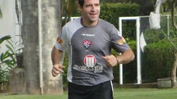 Imagem Ramon Menezes retorna ao Vitória