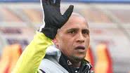 Imagem Anzhi vence primeira com Roberto Carlos, Tardelli e Jucilei