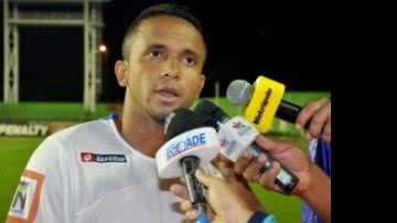 Imagem Rogerinho se contradiz