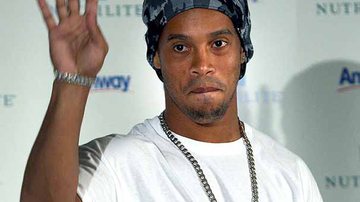 Imagem Ronaldinho completa 32 anos e agradece carinho da torcida