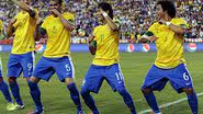 Imagem Na volta aos EUA, Neymar brilha de novo, e seleção goleia